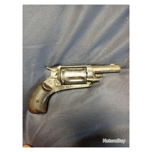 Revolver ancien N1