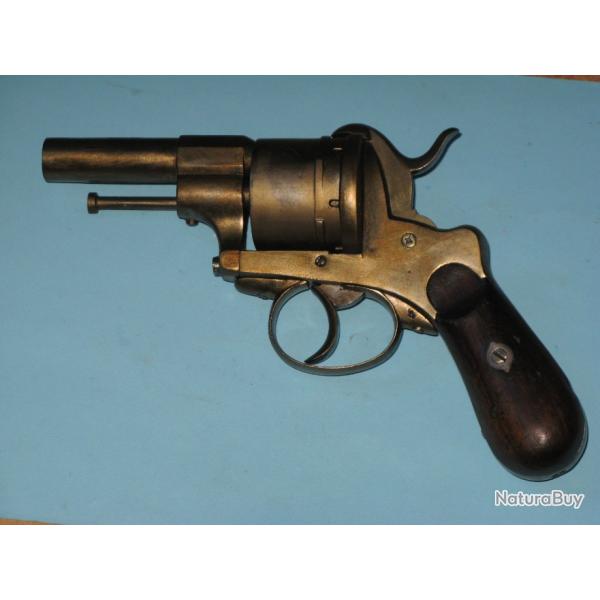 Gros revolver  six coups en 12 mm  broche, vers 1870-80.