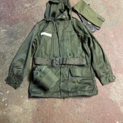 Veste satin M64, ceinturon, gourde, gants armée française 1960