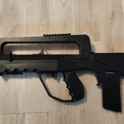 Fusil FAMAS Airsoft Cybergun