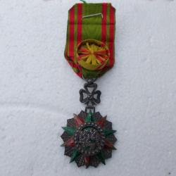 médaille d'officier du nichar el iftikar, bon état!!RARE