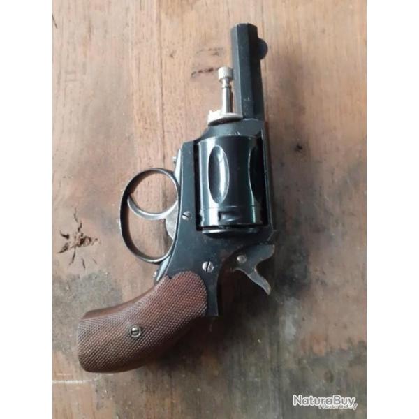 Marque : ELGEtat de l'objet : D'occasionCalibre : 7.5 Nagant / 7.5 SuisseJolie revolver fabricatione