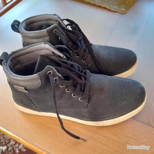 chaussure monture suedine noire pointure 41 comme neuve