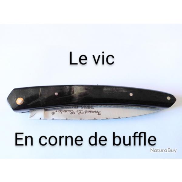 Couteau artisanale en corne de buffle