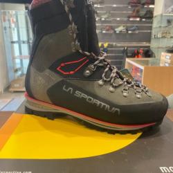 Chaussures LA SPORTIVA "NEPAL TREK EVO gtx"