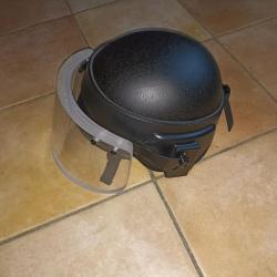 casque avec visière balistique de niveau IIIA-