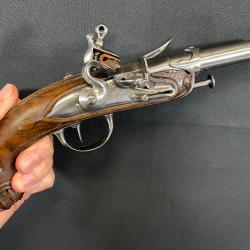 PISTOLET CHIEN DE MER DE MARINE VERS 1779