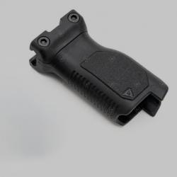 POIGNÉE TACTIQUE STRIKE INDUSTRIES RS TAILLE MOYENNE ARME A FEU OU AIRSOFT. NEUVE!