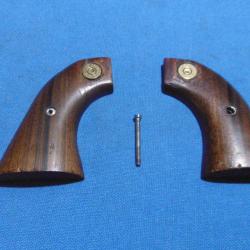 COLT SAA 1873 SIX SHOOTER PLAQUETTES POIGNÉE AVEC LA DOUILLE COLT 45