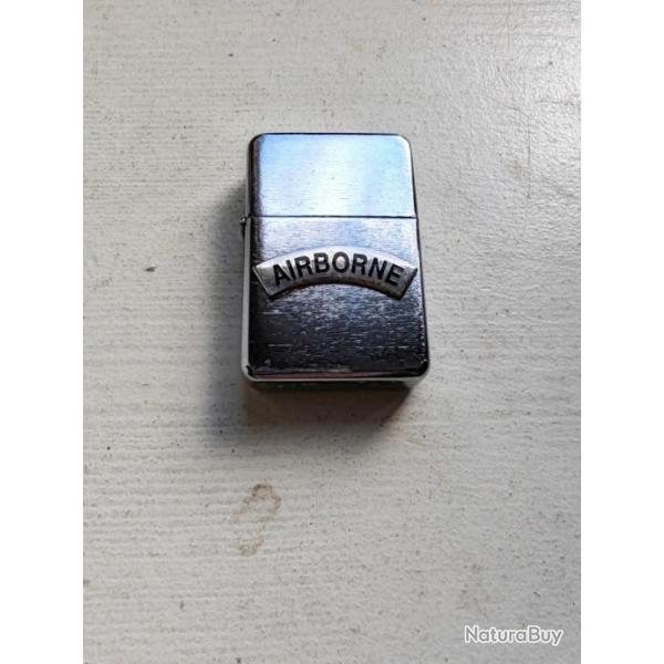 BRIQUET METAL "AIRBORNE"