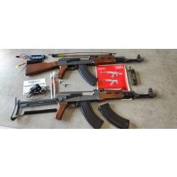 Airsoft lot de 2 AK-47 Cyma : 1 AK-47 CM.028 et 1 AK-47 CM.028-S les deux modèles sont de 2015.