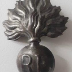 FR246110b  Insigne de casque infanterie modèle 1915