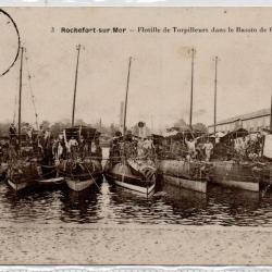 CPA -MARINE DE GUERRE-Rochefort-sur Mer -Flottille de Torpilleurs dans le Bassin de Commerce N°1419