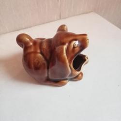 cendrier ancien figurine chien en céramique émaillé hauteur 9 cm x 10 cm