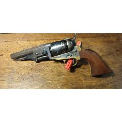 UBERTI COLT NAVY REVOLVER POUDRE NOIRE .36 ACIER "CLUB FRANCE ARMES"