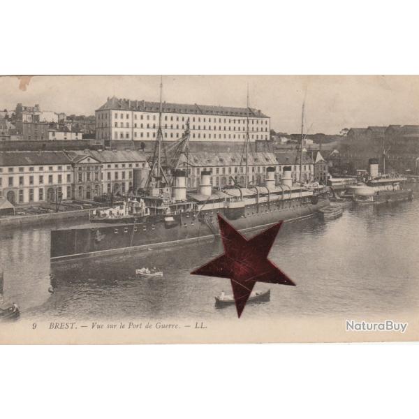 CPA - Marine Militaire Franaise- " BREST " - Vue sur le Port de Guerre - N216