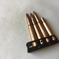 VENDU PAR LE-CUIRASSIER CLIP DE 3 ET UNE DOUILLE BALLES 303 BRITISH 1943