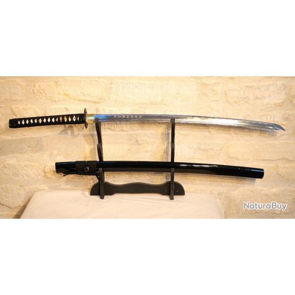 REPRODUCTION sabre japonais katana fourreau laqu noir symboles lame bonne qualit ref EBR24JAP005