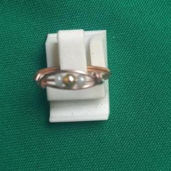 bague plaqué or avec perles  taille / diamètre 1.7 cm