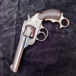 Revolver coup de poing Iver and Johnson  calibre 32 sw cat D