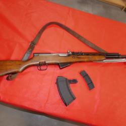 Carabine SKS 45 datée 1955 en 7.62x39mm avec chargeur grande capacité TAPCO et lames chargeur