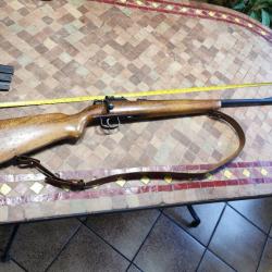 Carabine MAS 45 22 long rifle avec sangle et 6 chargeurs. Mauser 45