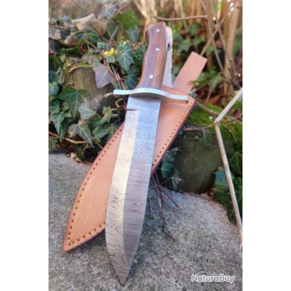 Gros Bowie Couteau de Chasse Damas Lame 256 Couches Drop Point Manche Bois Fab Artisanale Etui Cuir