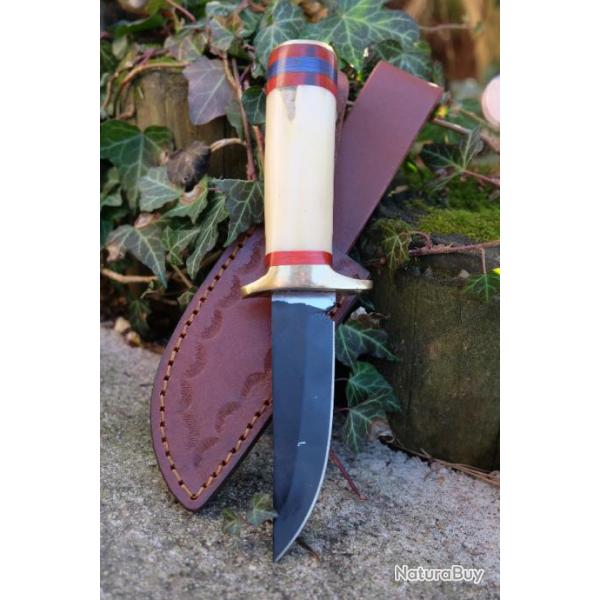 Poignard Puukko Couteau Lame Acier Carbone 1055 Trailing Point Blk Manche Os F Artisanale Etui Cuir