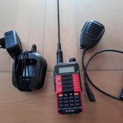 radio vhf-uhf baofeng UV-10R avec chargeur et micro récepteur déporté en état neuf