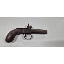 Pistolet a poudre noire du XIX eme siecle n 10