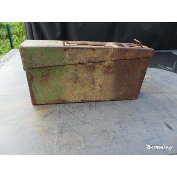 WW2 allemand caisse MG camo bon etat