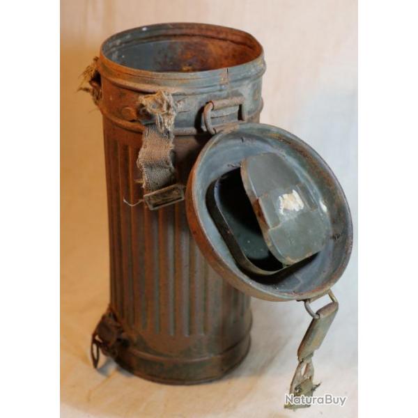 Boitier MAG masque  gaz allemand GAS MASK CANISTER NORMANDIE 1944 - ref SLO22BMG004