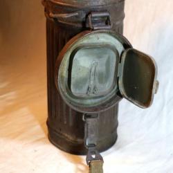 Boitier MAG masque à gaz allemand GAS MASK CANISTER NORMANDIE 1944 SLO22BMG005