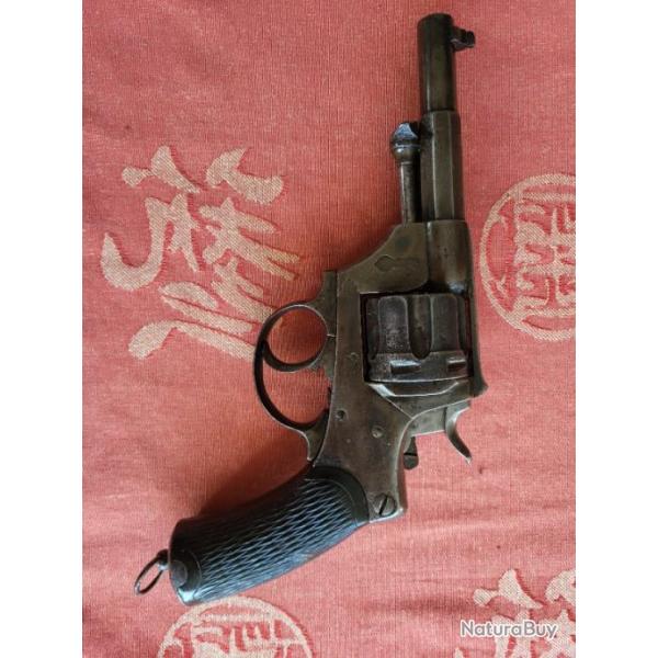 REVOLVER 1874  CHAMELOT DELVIGNE civil ?