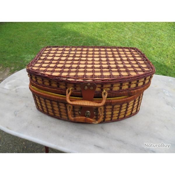 Grand panier  pique-nique vintage en osier et tissu Vichy Bleu - FRANCE ( Vers 1980)