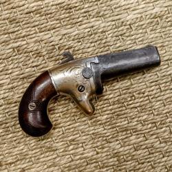 Derringer calibre . 41 RF