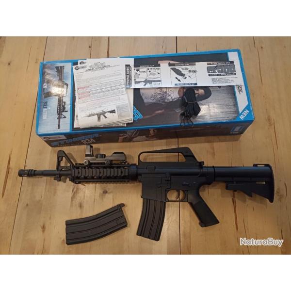 Fusil d'assaut airsoft Crosman jamais servi dans bote d'origine