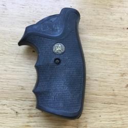 Crosse pachmayr gripper smith et Wesson K round butt