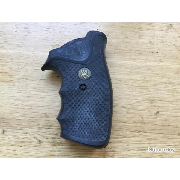 Crosse pachmayr gripper smith et Wesson K round butt