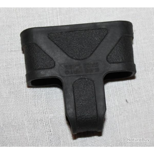 Grip chargeur magpul