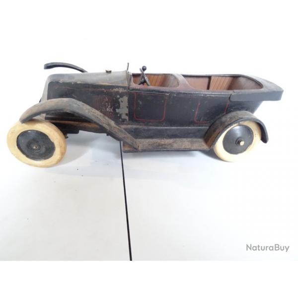 203- lot , JOUET ANCIEN = CABRIOLET RENAULT   =  ( 33 X 11 centimtres )