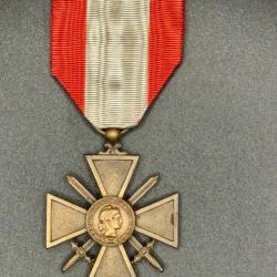 (07.001) Croix de guerre des Théâtres d'opérations extérieurs - Ordonnance