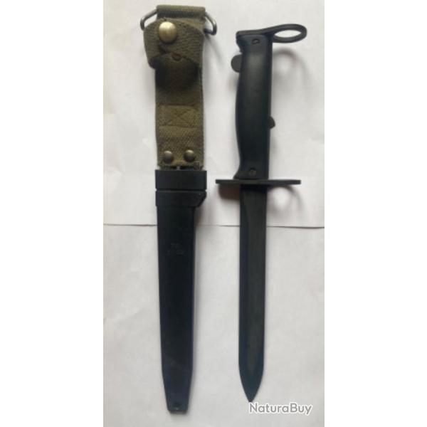 Baonnette Famas et son fourreau second type