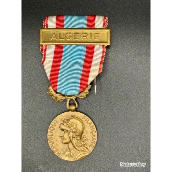 (09.005) Mdaille commmorative des op. de scurit et de maintien de l'ordre - Agrafe "Algrie"