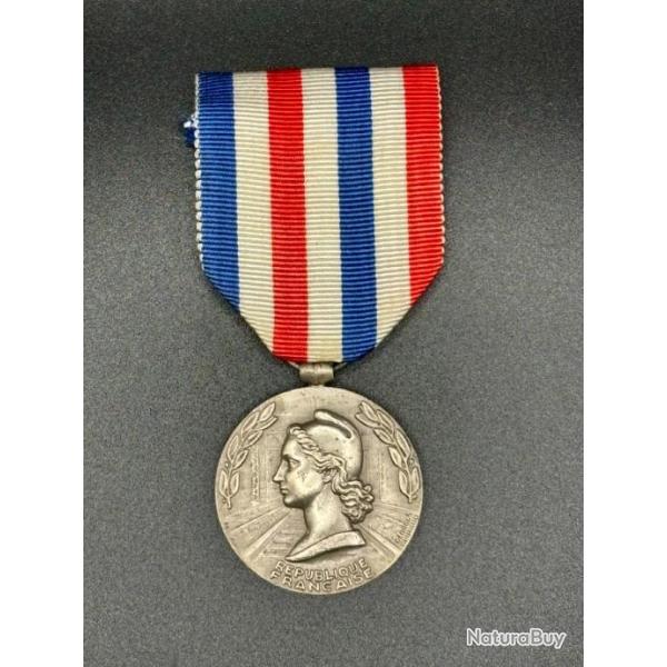 (13.001) Mdaille d'honneur des chemins de fer - Echelon Argent