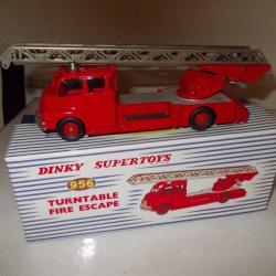 DINKY SUPER TOYS G.B 956  POMPIERS