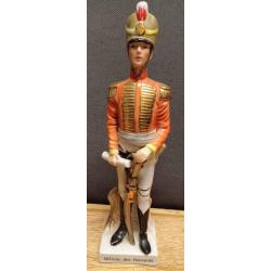 Belle figurine en porcelaine d'Officier des Hussards - 1er Empire