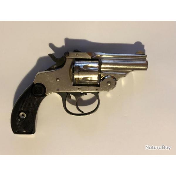 Revolver HARRINGTON & RICHARDSON calibre 22