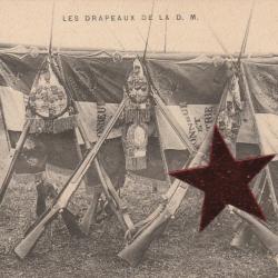 CPA - LES DRAPEAUX DE LA D. M. N°117