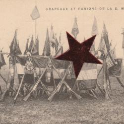 CPA - LES DRAPEAUX DE LA D. M. N°118